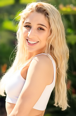 Abella Danger - Perfect Round Ass