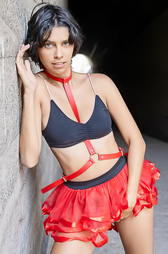 Kensi Perfect Body And Gorgeous Features Captured By Tora