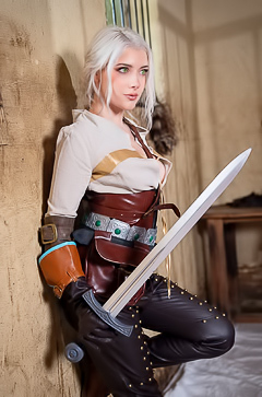 Chloe Amour And Gia OhMy In The Witcher XXX: A Porn Parody