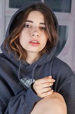 Elle Mira Naughty Babe