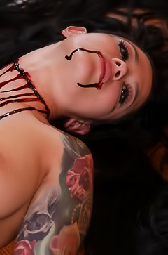 Joanna Angel And Katrina Jade Crave A Taste Of Ivy And Ariana