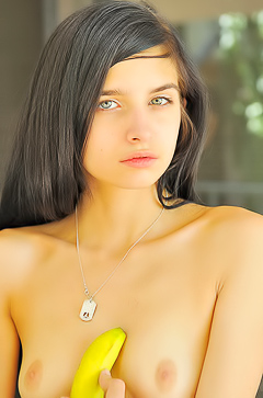 Tamara In Slender Beauty